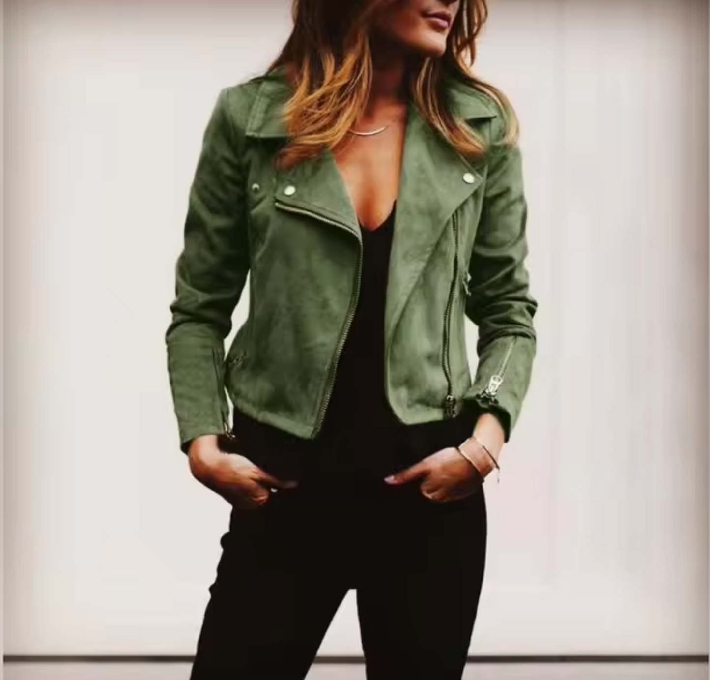 Marielle – Veste courte en daim