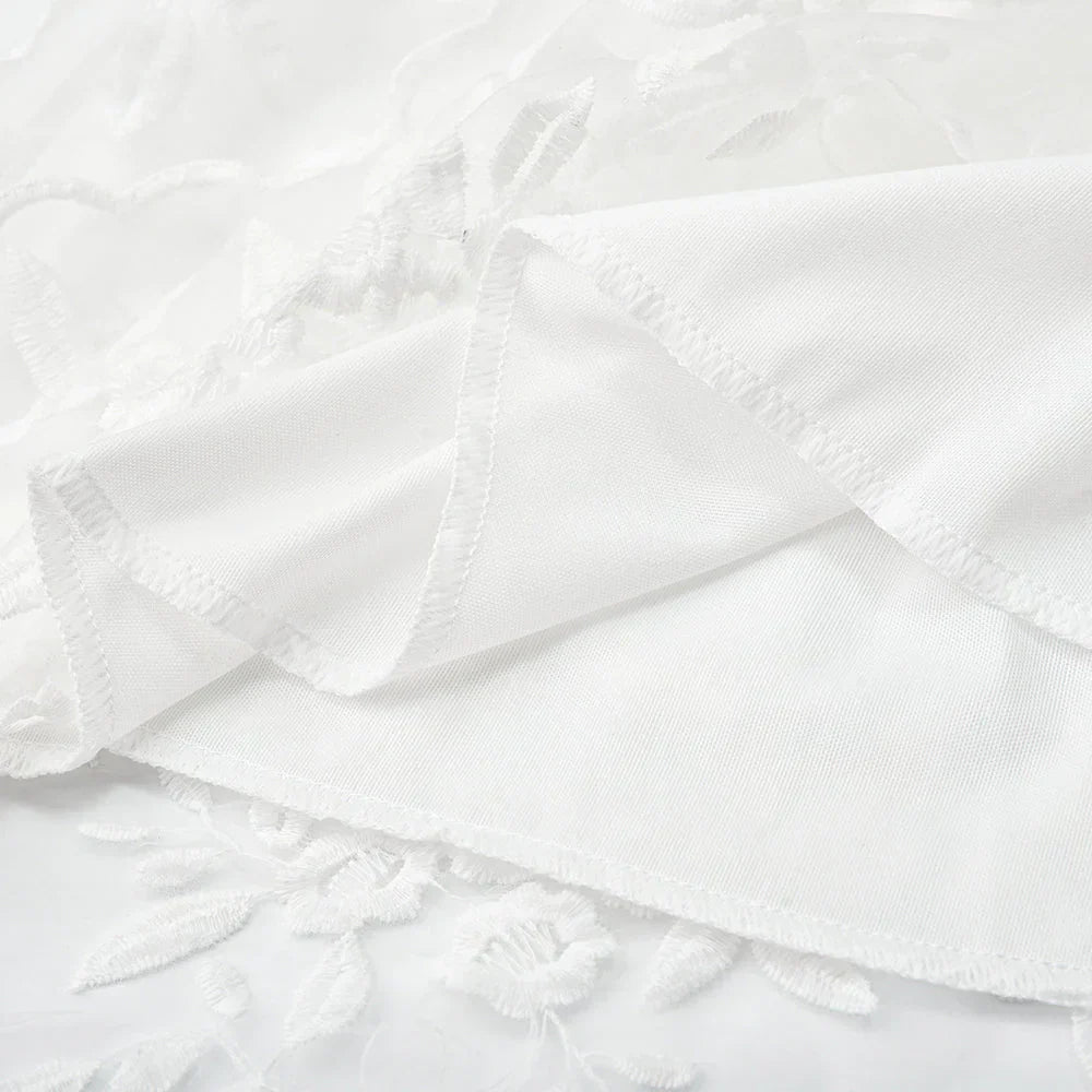 Bellona – Mini-robe élégante en dentelle
