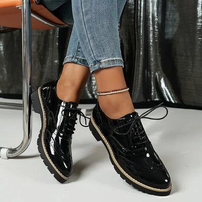 Ninette – Chaussures en cuir brillantes