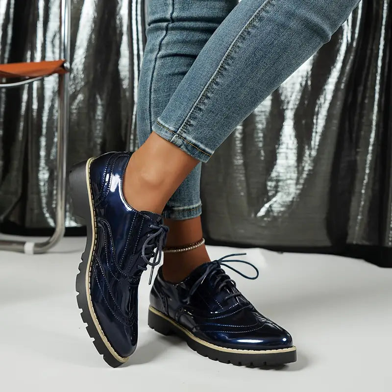 Ninette – Chaussures en cuir brillantes