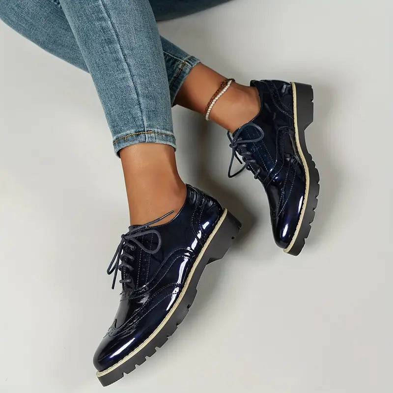 Ninette – Chaussures en cuir brillantes